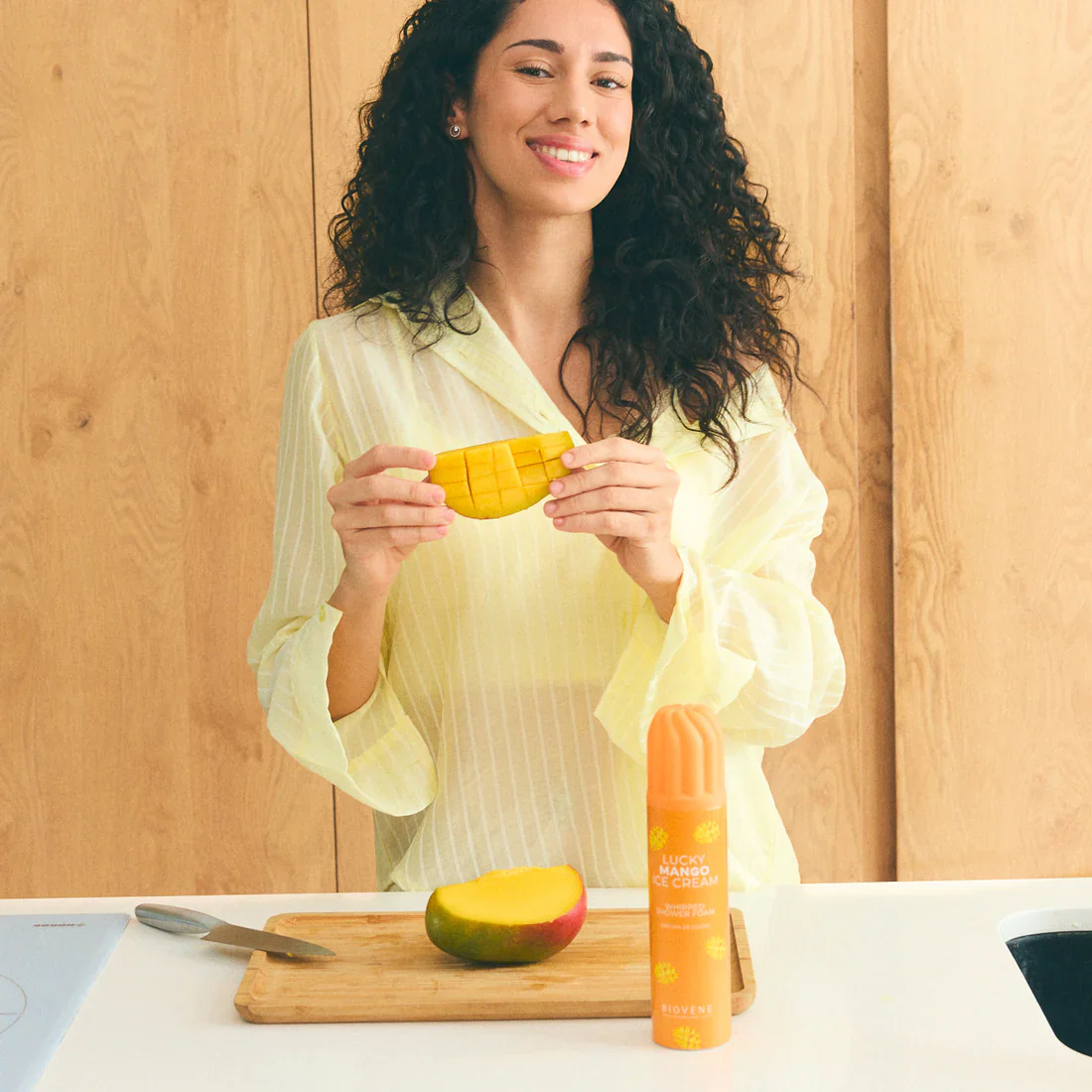 Lucky Mango Ice Cream Whipped Shower Foam - Image 3