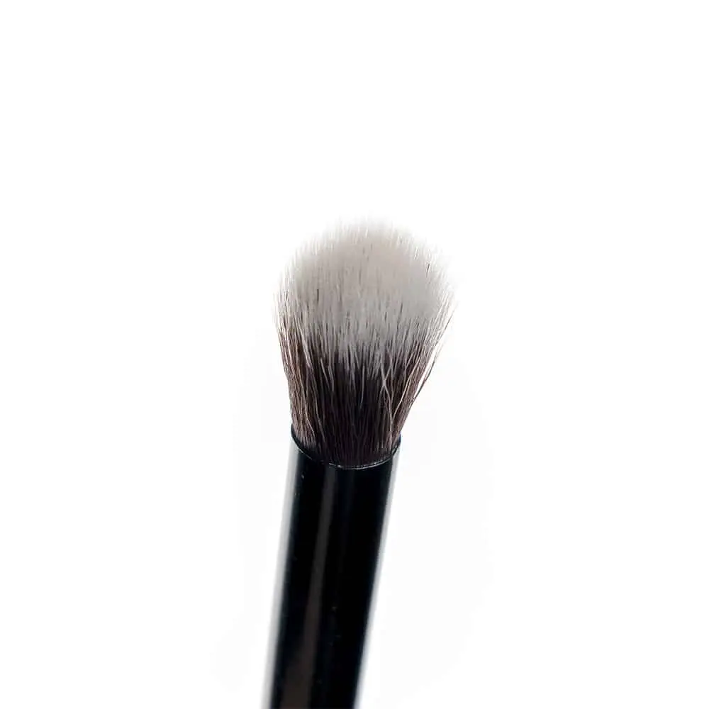 No. 14 Fluffy Blending Eye Brush - Image 2