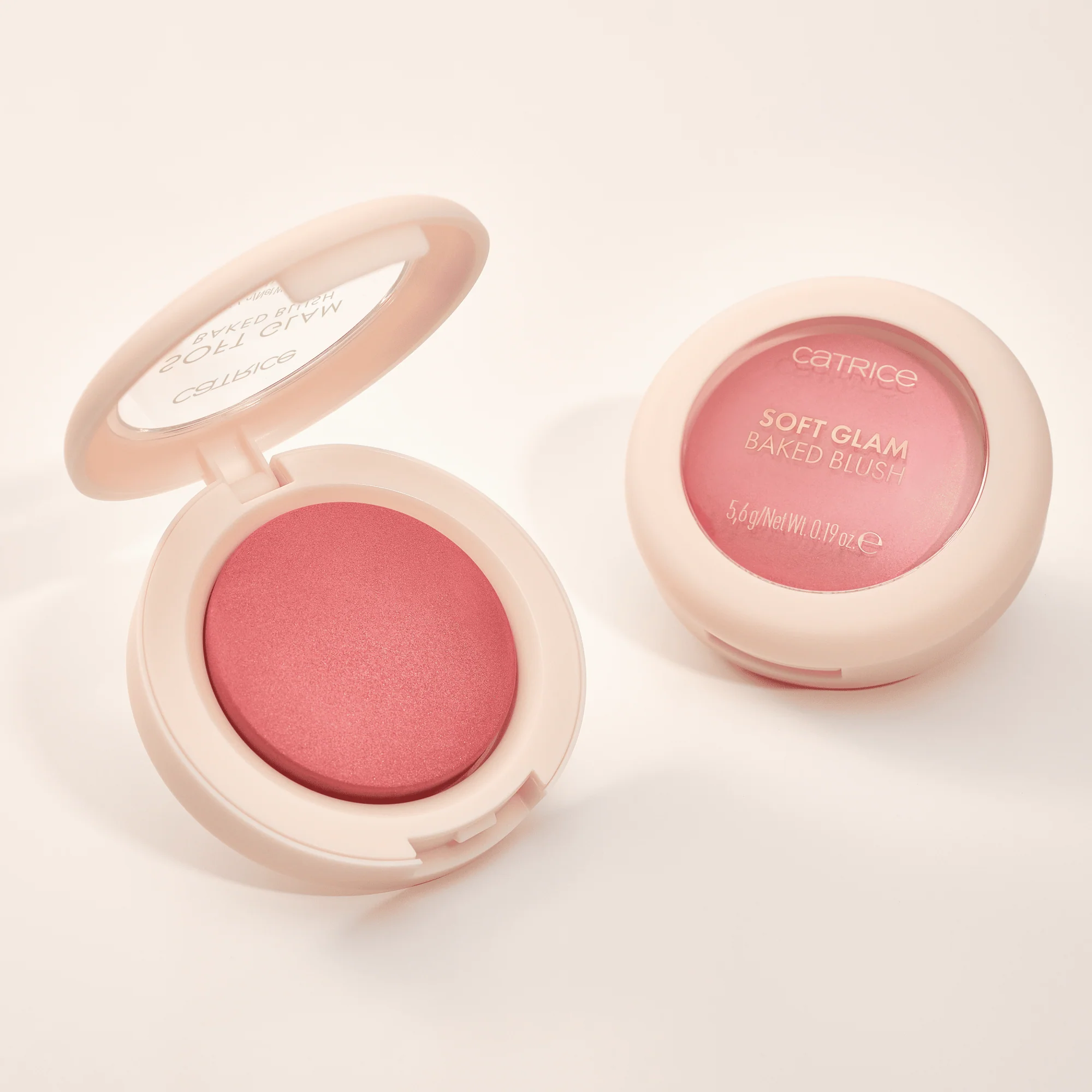 Soft Glam Baked Blush 020 Peachy Breeze - Image 7