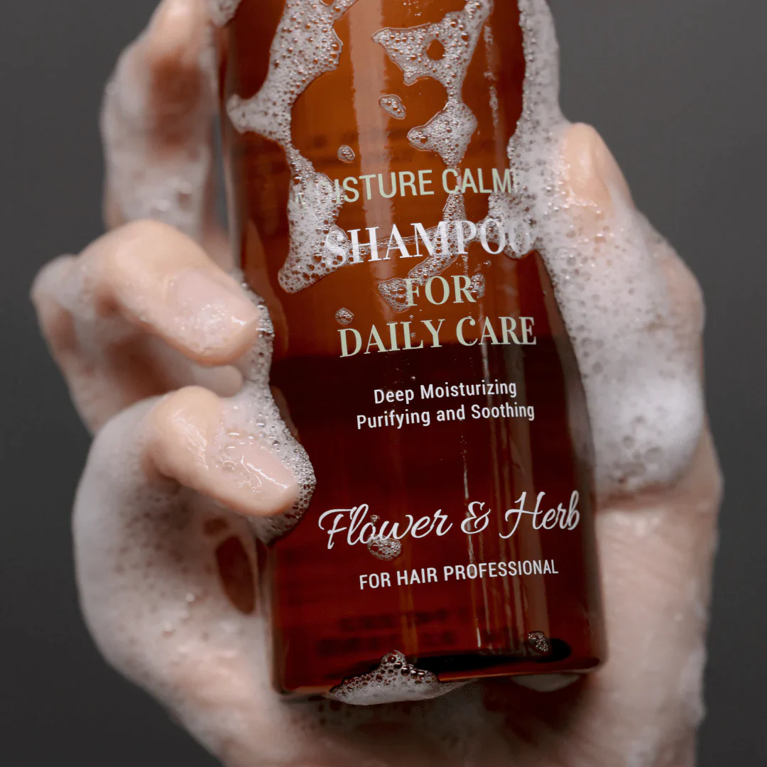 Moisture Calming Shampoo - Image 4