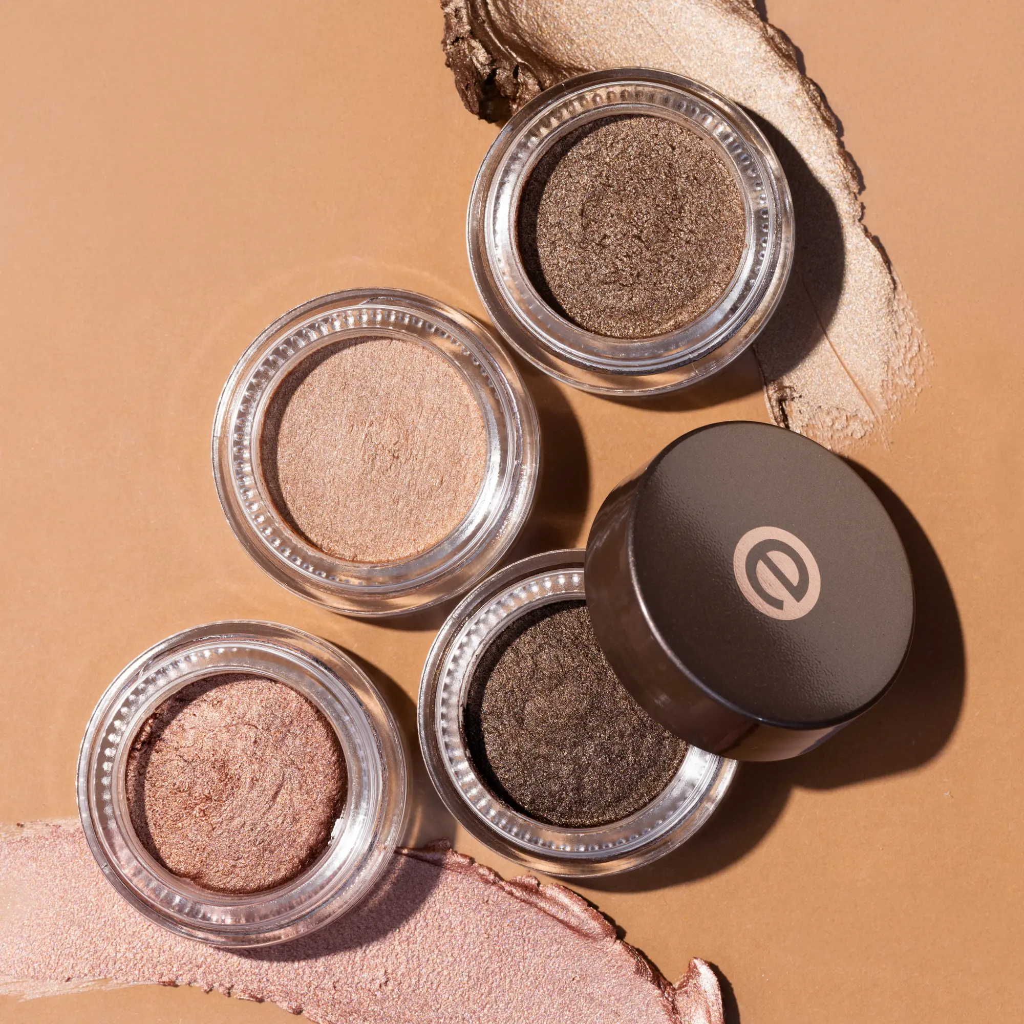 Cream Eyeshadow 04 Cocoa - Image 4