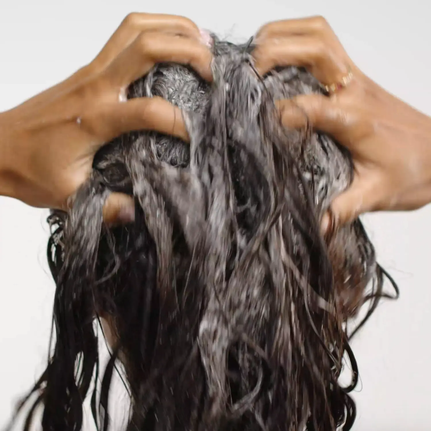 Shampoo For Longer Stronger Hair - Image 3